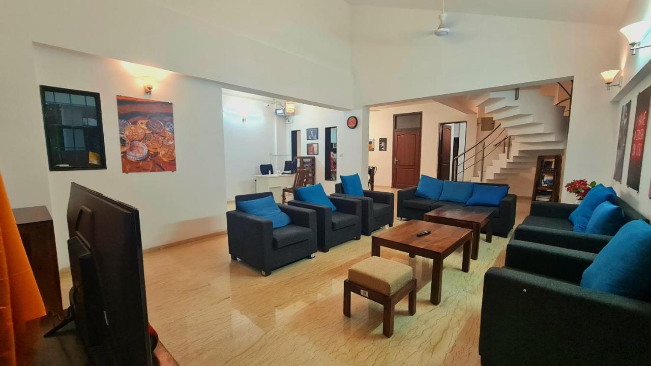 Lifespace- Spacious Hostel In A Luxurious Villa Pune Exteriör bild