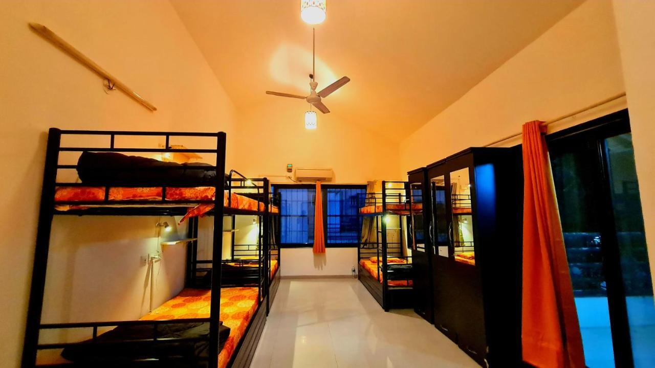 Lifespace- Spacious Hostel In A Luxurious Villa Pune Exteriör bild