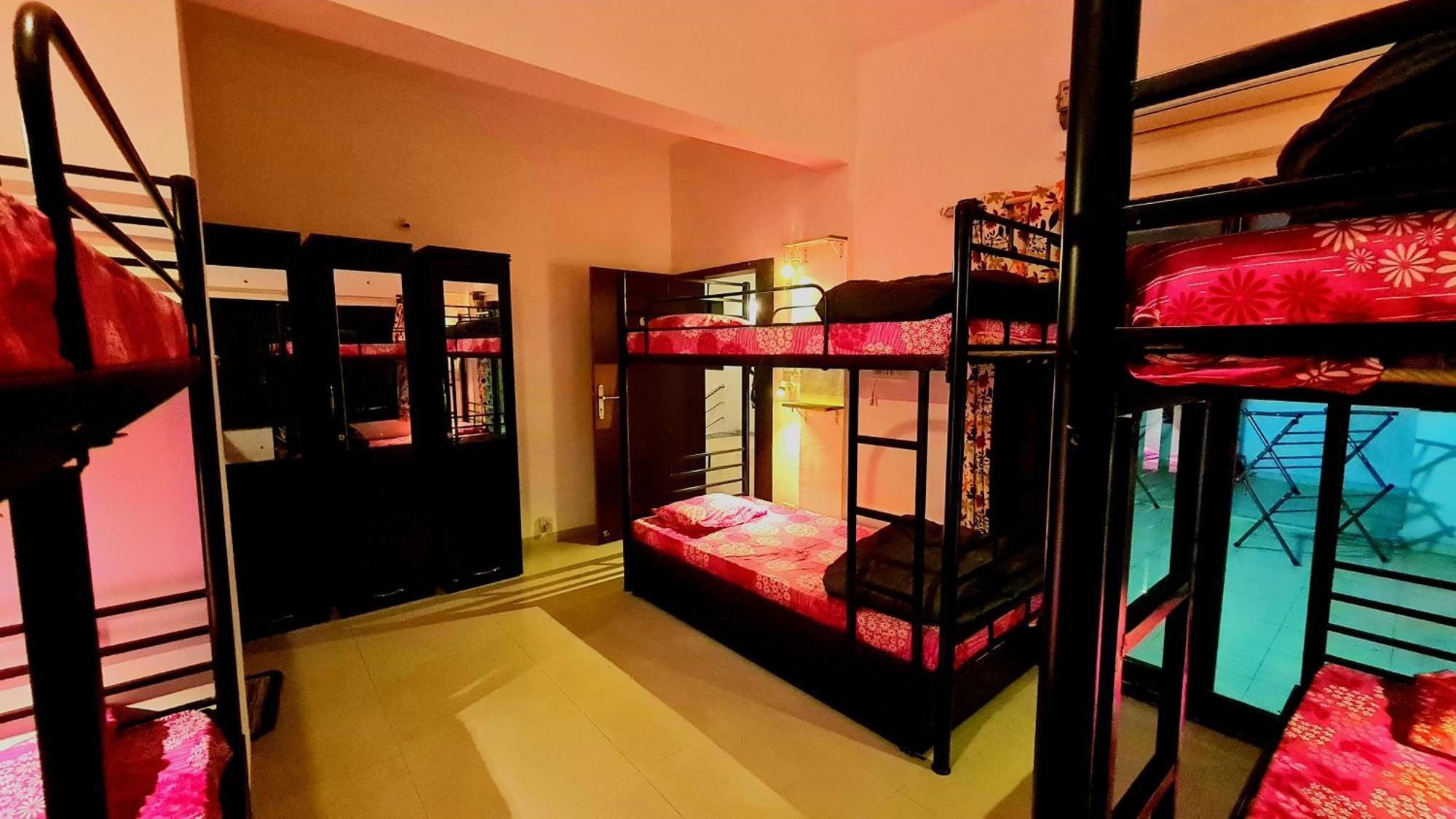 Lifespace- Spacious Hostel In A Luxurious Villa Pune Exteriör bild