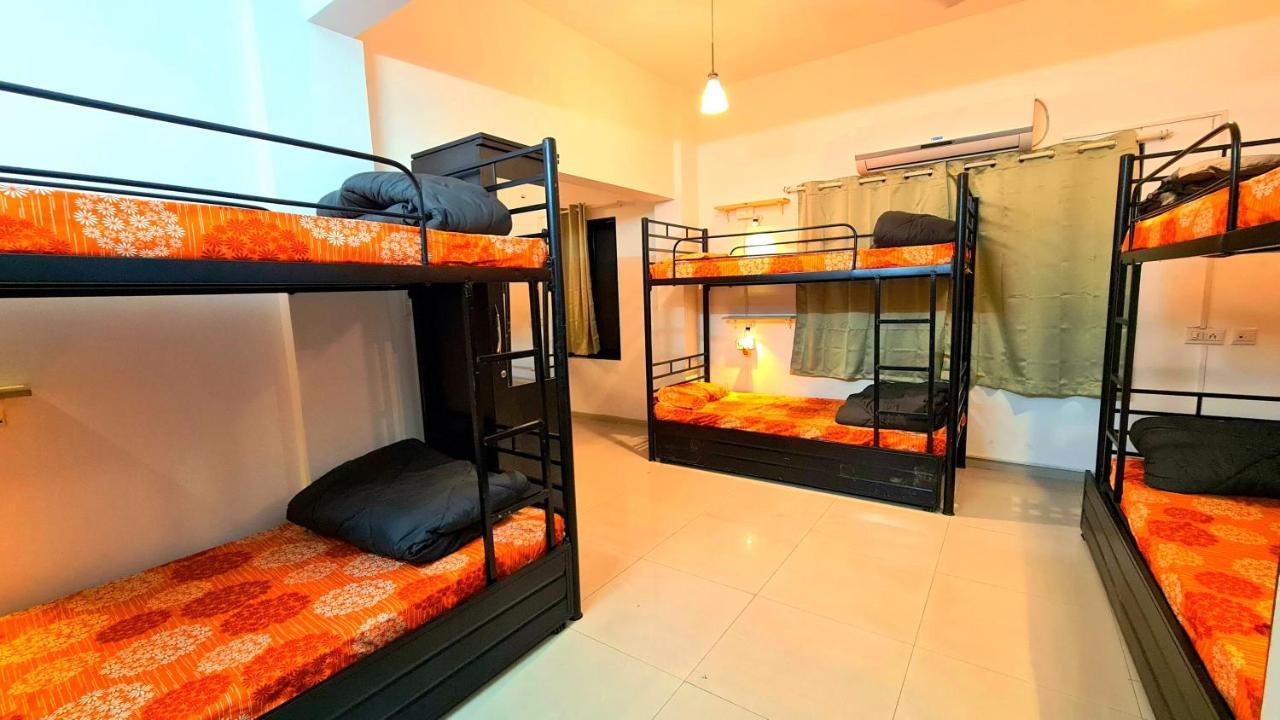 Lifespace- Spacious Hostel In A Luxurious Villa Pune Exteriör bild