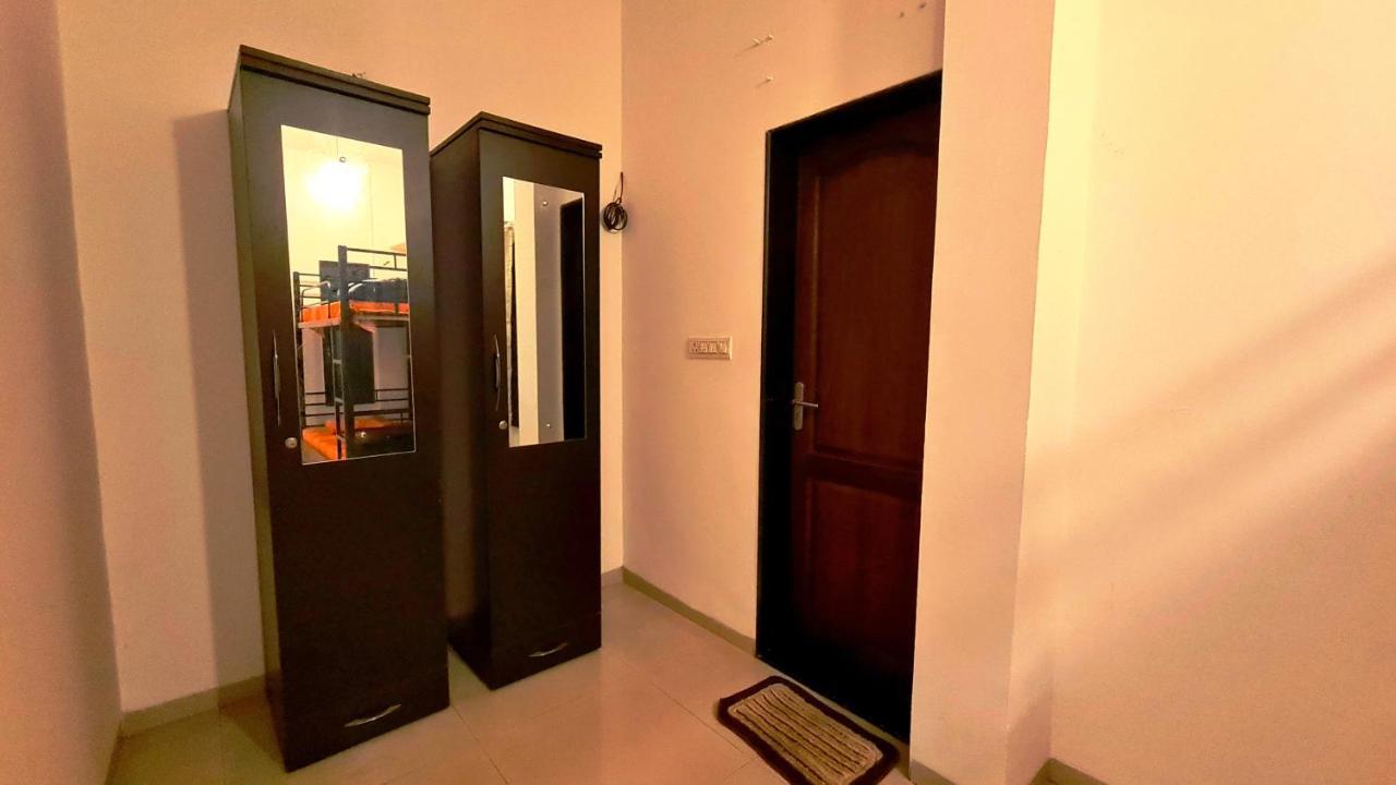 Lifespace- Spacious Hostel In A Luxurious Villa Pune Exteriör bild