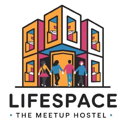Lifespace- Spacious Hostel In A Luxurious Villa Pune Exteriör bild