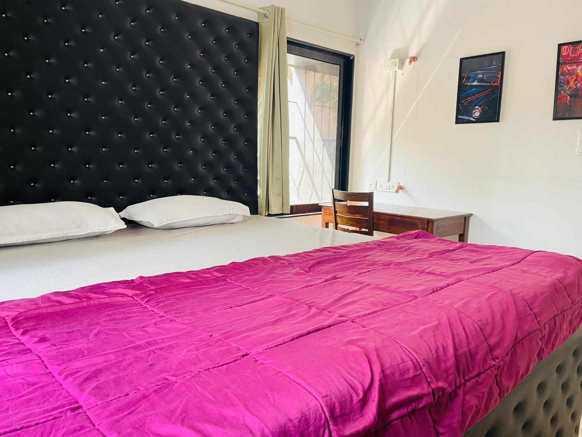 Lifespace- Spacious Hostel In A Luxurious Villa Pune Exteriör bild